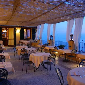 ** Apartahotel Il Borgo Di Campi Italia